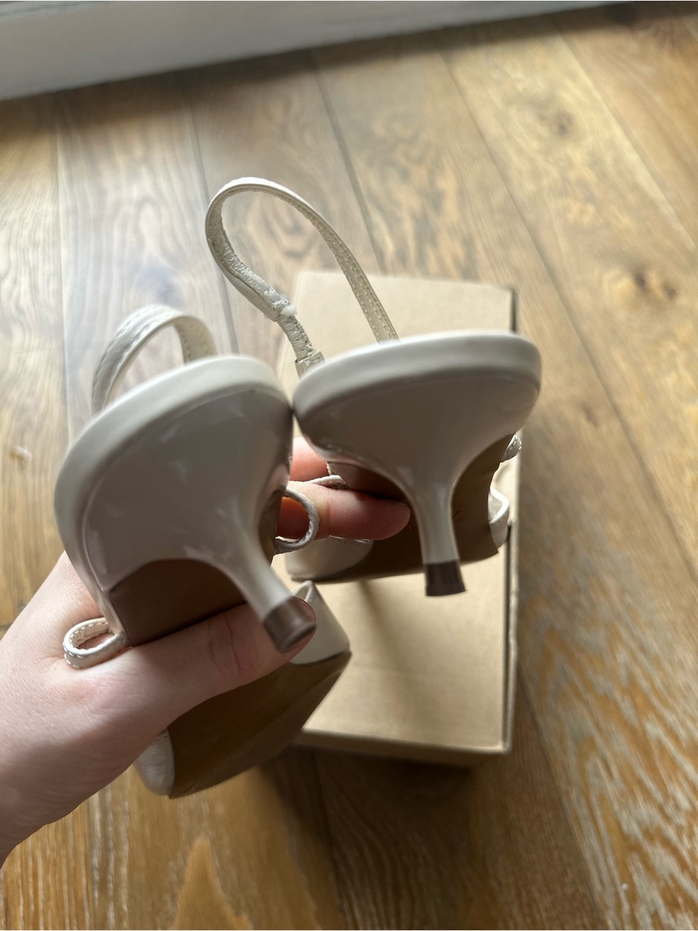 ZARA Cream Pointed Toe Slingback Heels - Picture 2 of 3